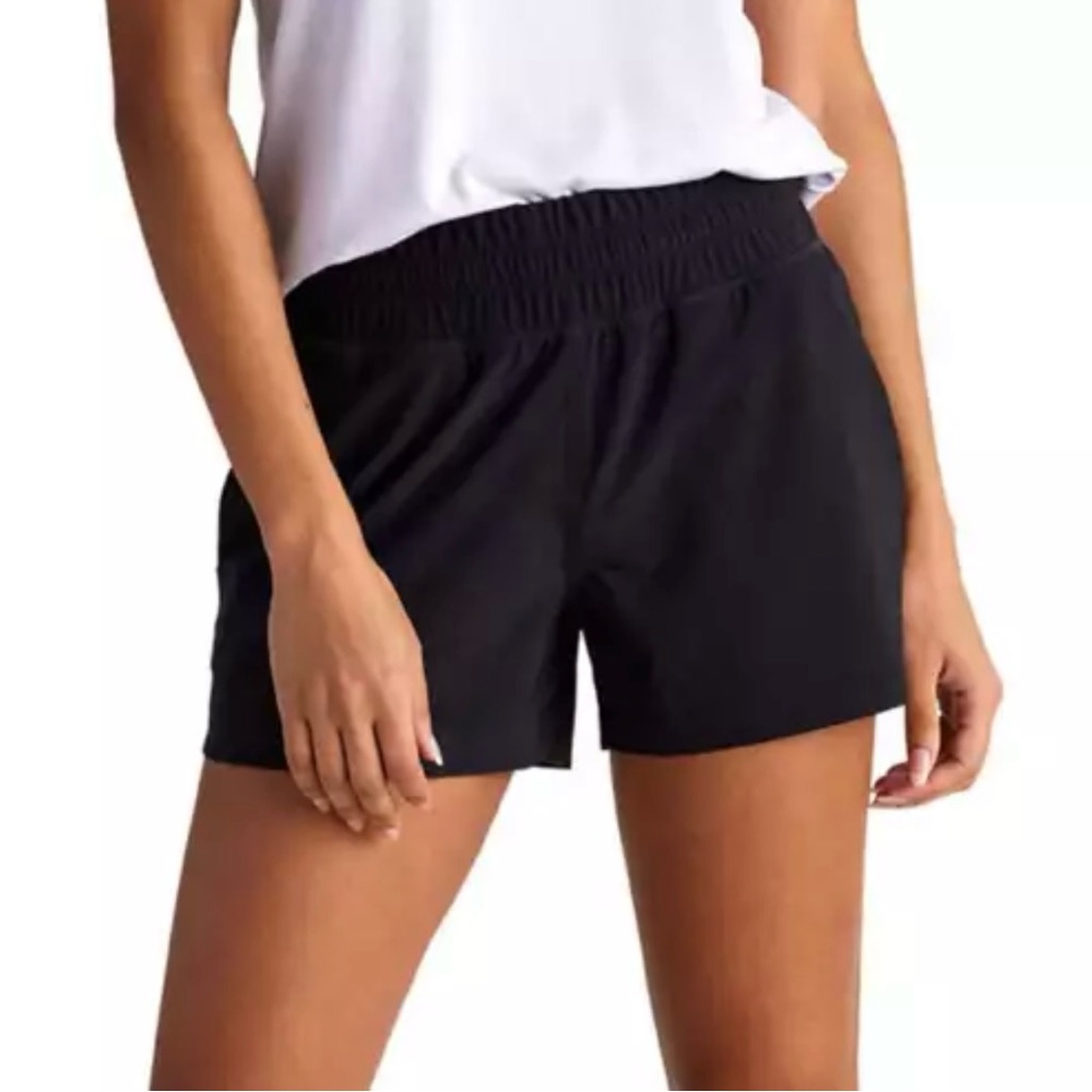 Columbia‎ women’s size medium outdoor drawstring shorts dri-fit